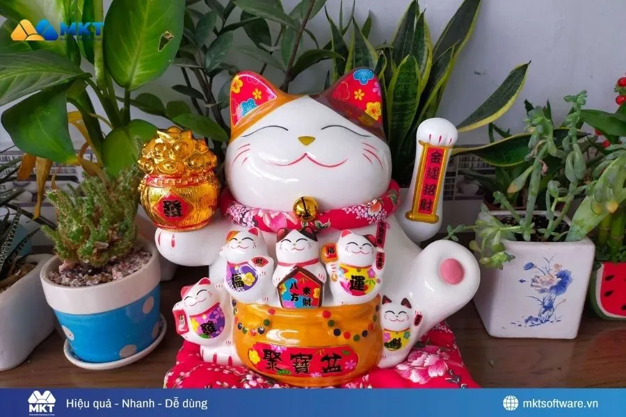 Minh họa về bàn thờ mèo thần tài góp phần tăng tỷ lệ chốt đơn